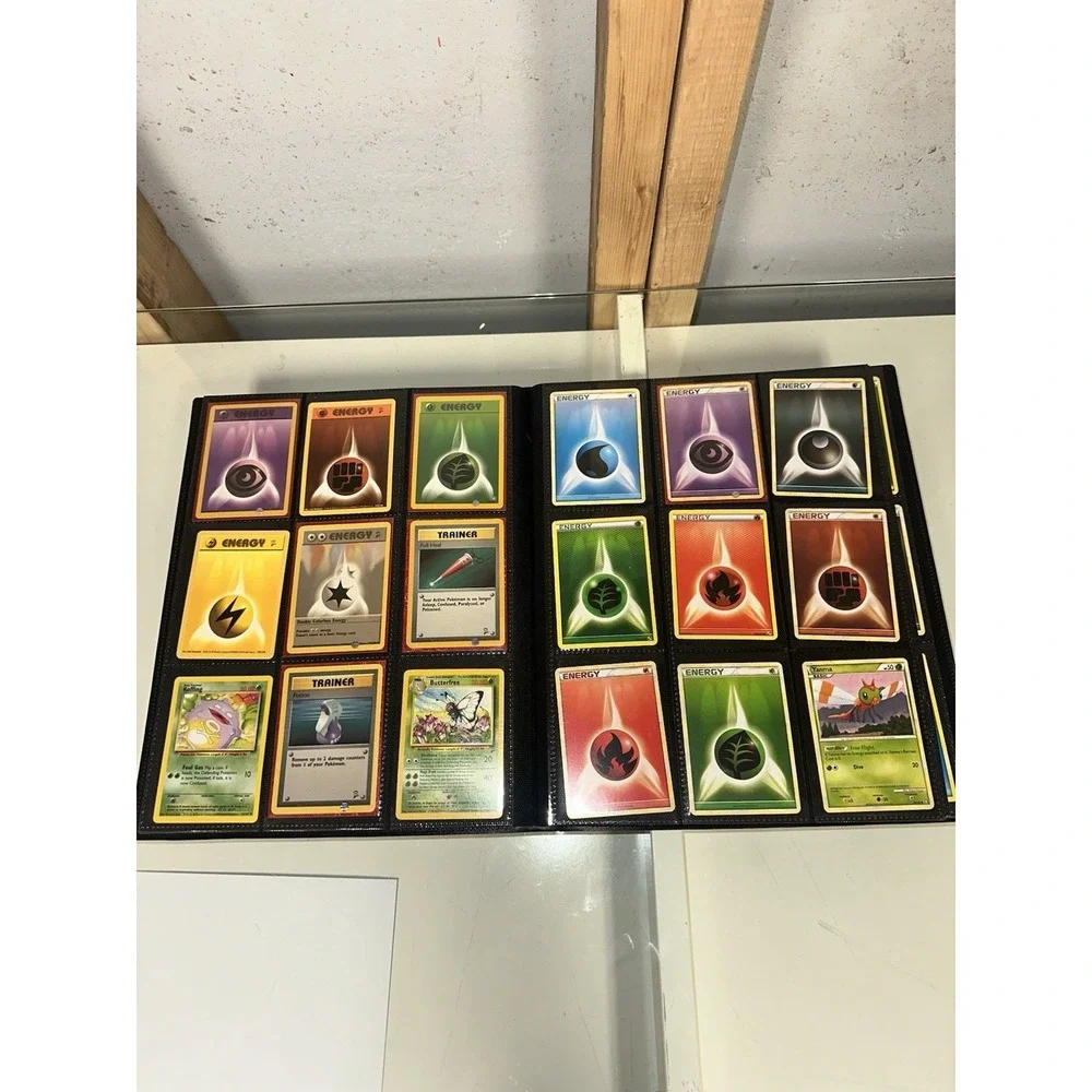 Pokemon‎ Binder Collection Vintage And Mid era some holos mp-dmg